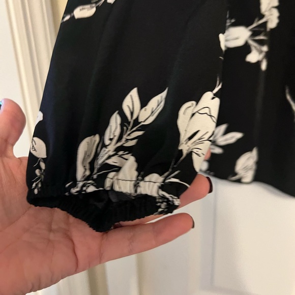 SHEIN Curve XXL Floral Blouse - Picture 5 of 9